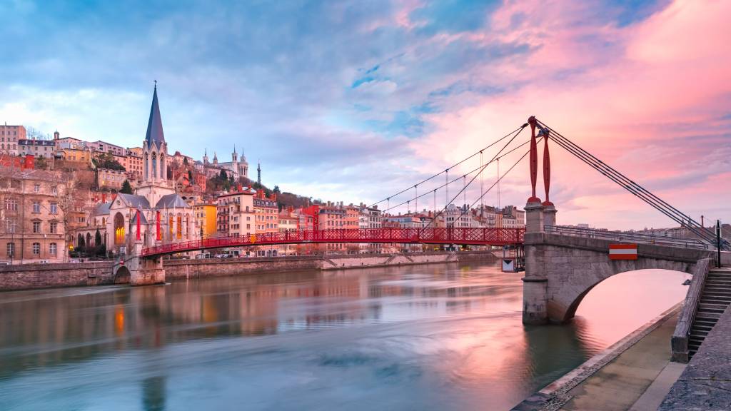 The ultimate Lyon travel guide! Discover the top 10 must-see spots
