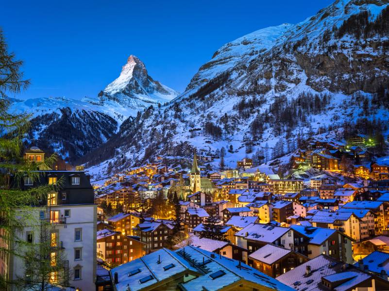 Discover Switzerland's top cities: Zurich's lakeside vibe, Lucerne's medieval charm, Interlaken's alpine adventures, Geneva's elegant shores, and Zermatt's Matterhorn views. Interactive maps, budget tips, and practical guides for your trip. Explore cities, plan smart, travel better!