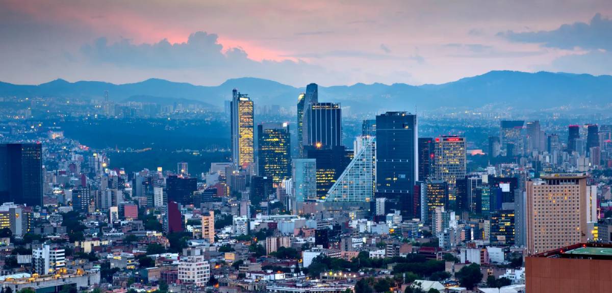 Discover the best of Mexico City! From Roma Norte’s food scene to the ancient Teotihuacán pyramids, our guide helps you plan smart and travel better. Explore maps, top attractions, and local tips for an authentic CDMX experience.