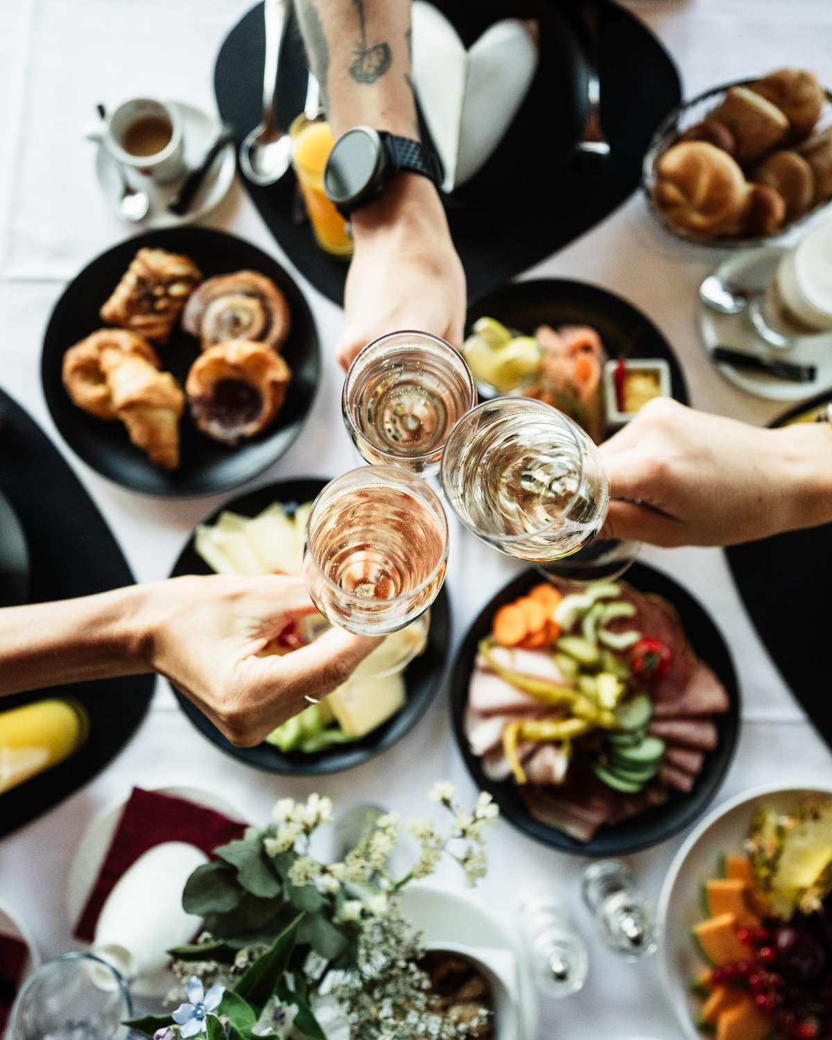 Innsbruck: Seegrube Panoramic Breakfast & Prosecco Experience - Image 4