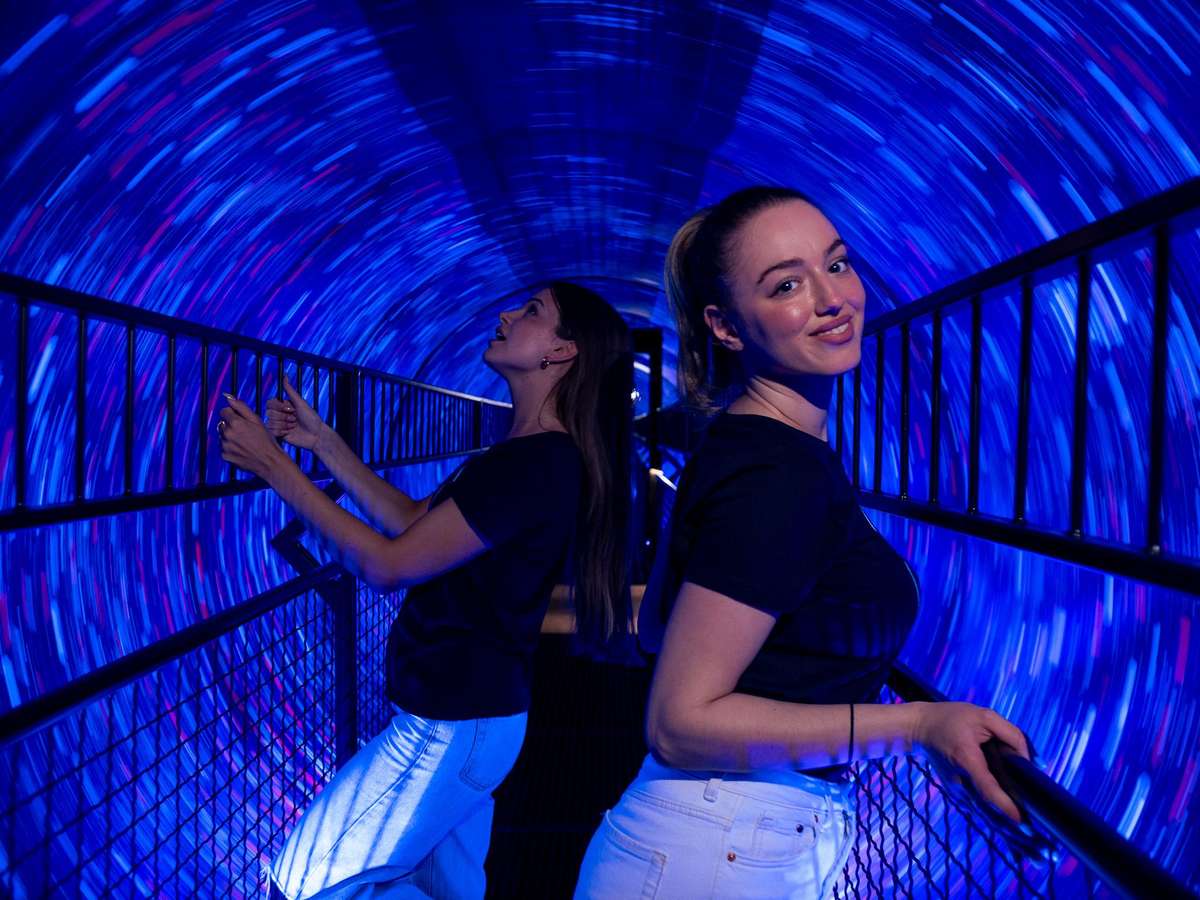 Explore over 60 mind-bending optical illusions and interactive puzzles at the Museum of Illusions Brussels. Perfect for all ages. Book your tickets now!
