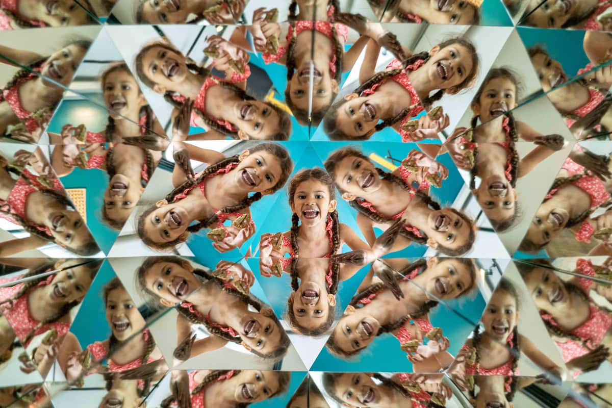 Brussels Museum of Illusions Entry Tickets: Interactive Mind-Bending Experience - Image 3