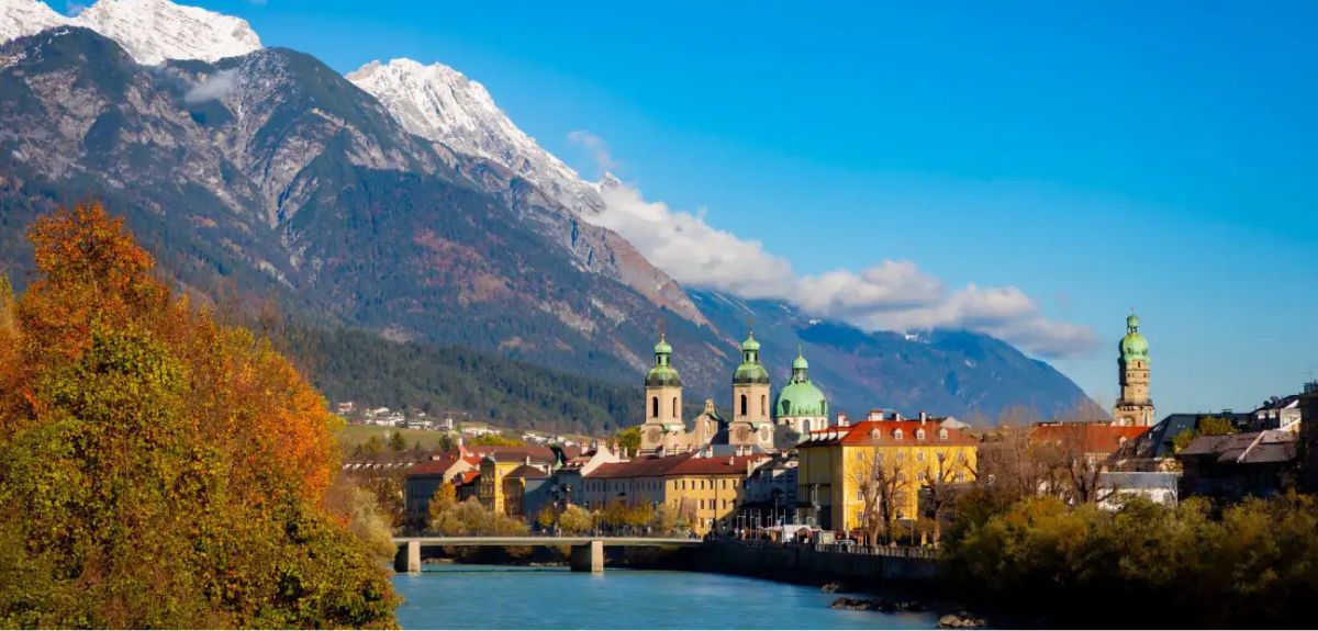 Discover the best places to visit in Innsbruck! From the Golden Roof to the Nordkette, our guide covers maps, top things to do, and travel tips.
